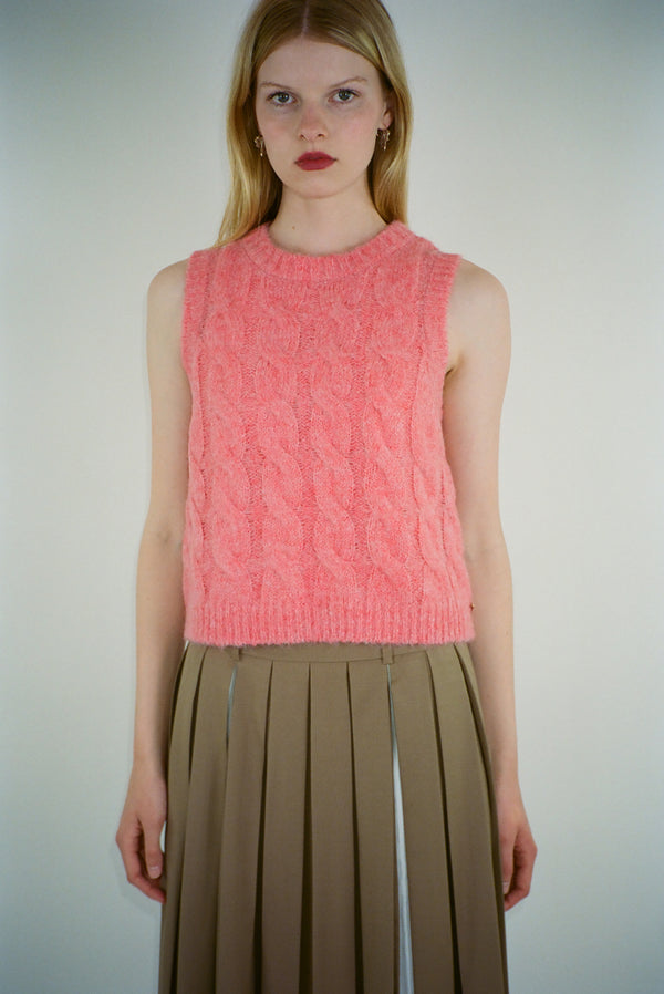 NORO VEST IN CANDY PINK