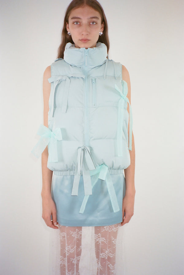 MARIUS VEST IN ICE BLUE