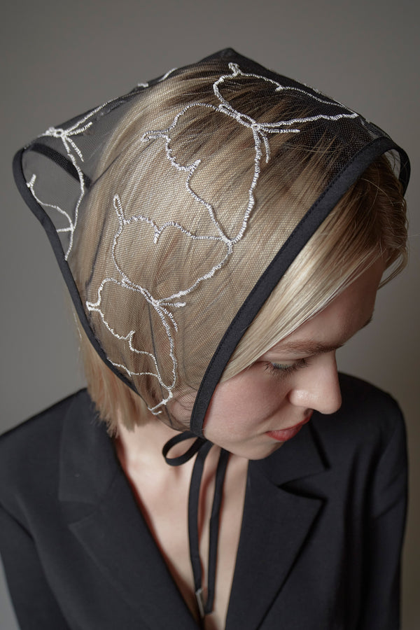 NINETY BANDANA IN BUTTERFLY GRID
