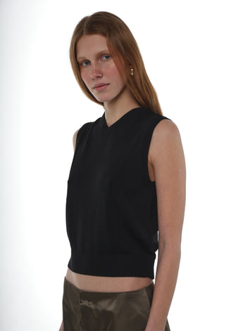 MELTY VEST IN BLACK