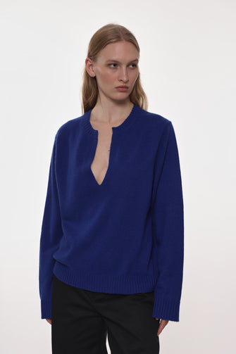 NESH CASHMERE SWEATER IN BLUE
