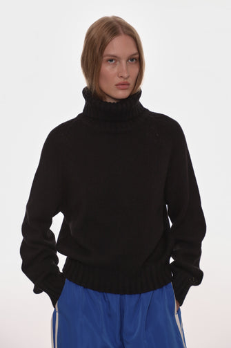 BUBBLES SWEATER IN BLACK