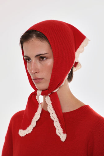 PECK BONNET IN RED