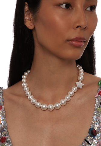 POISON PEARL NECKLACE