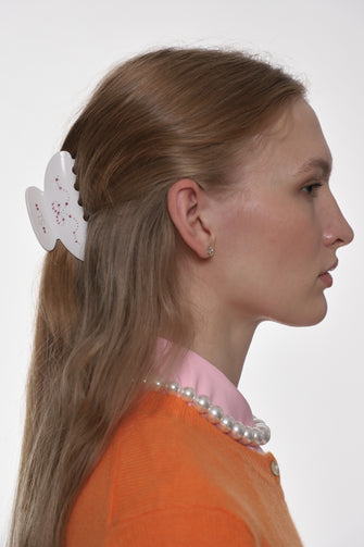 PRINCESS HAIR CLAW IN PANNA COTTA