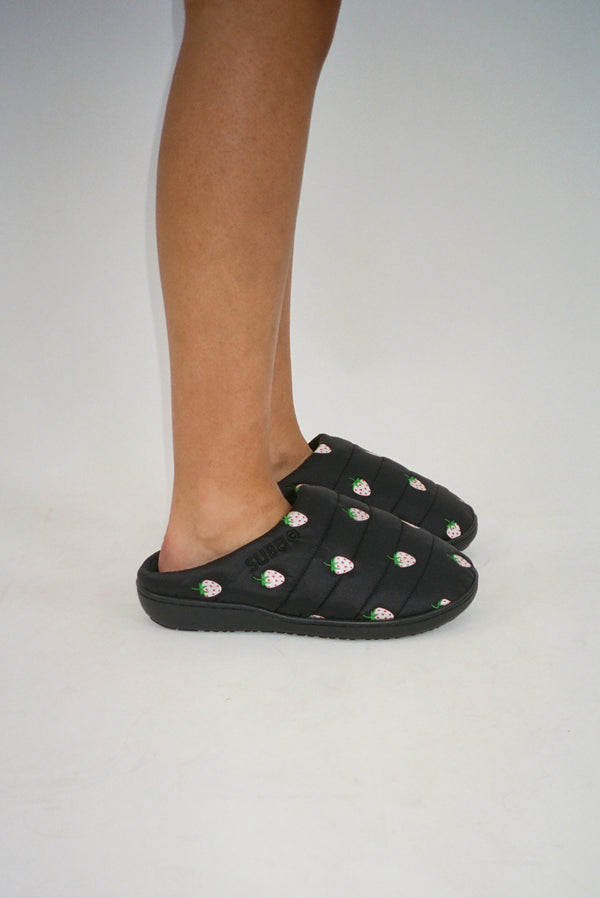 Insulated puffer slippers in navy with white strawberries