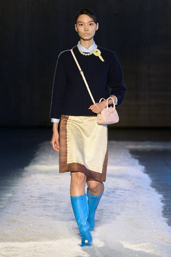 Look 29