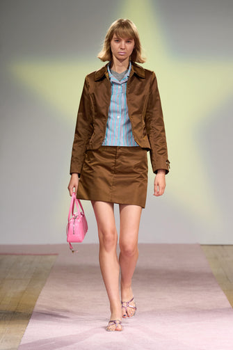 Look 10