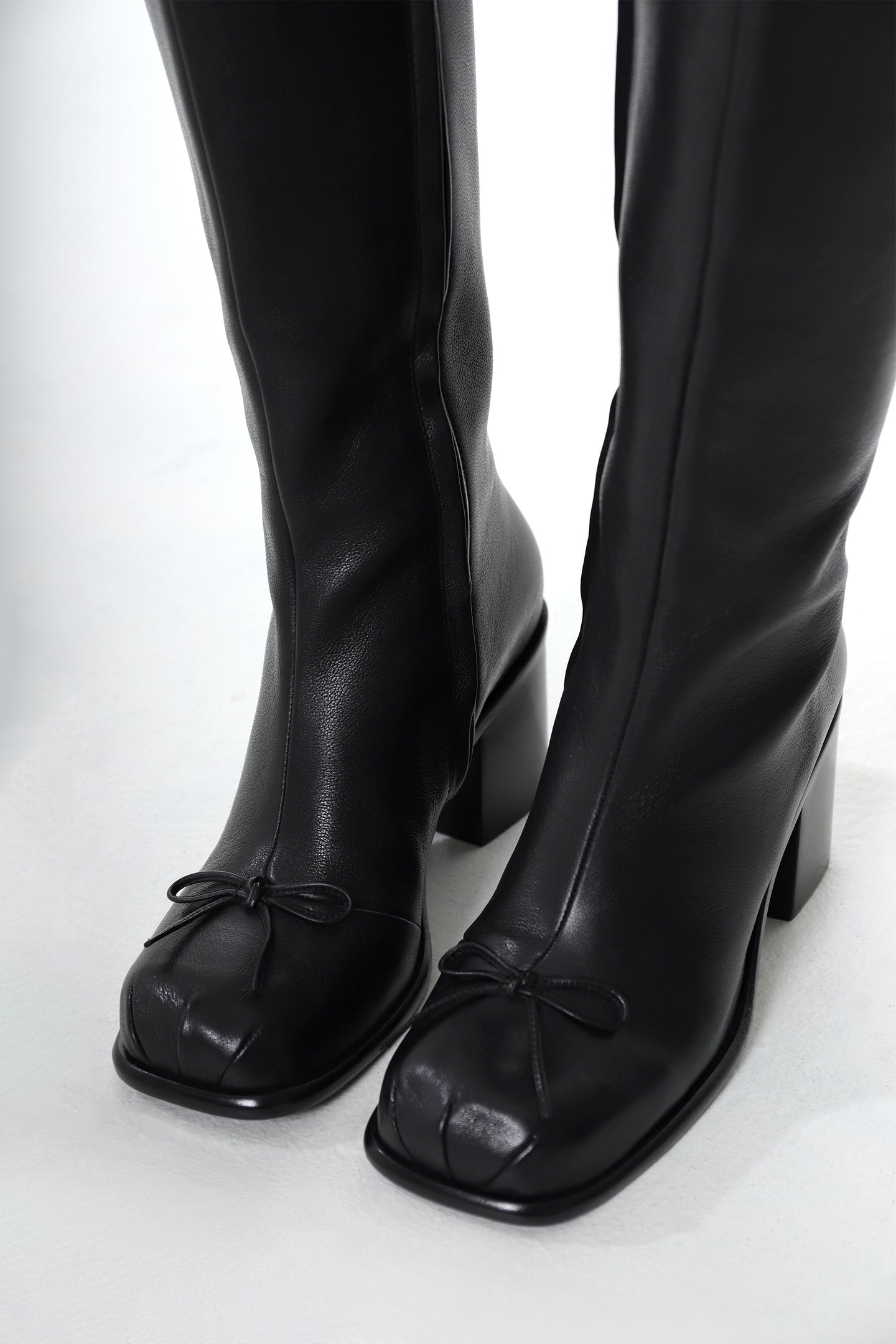 Pointe boots outlet