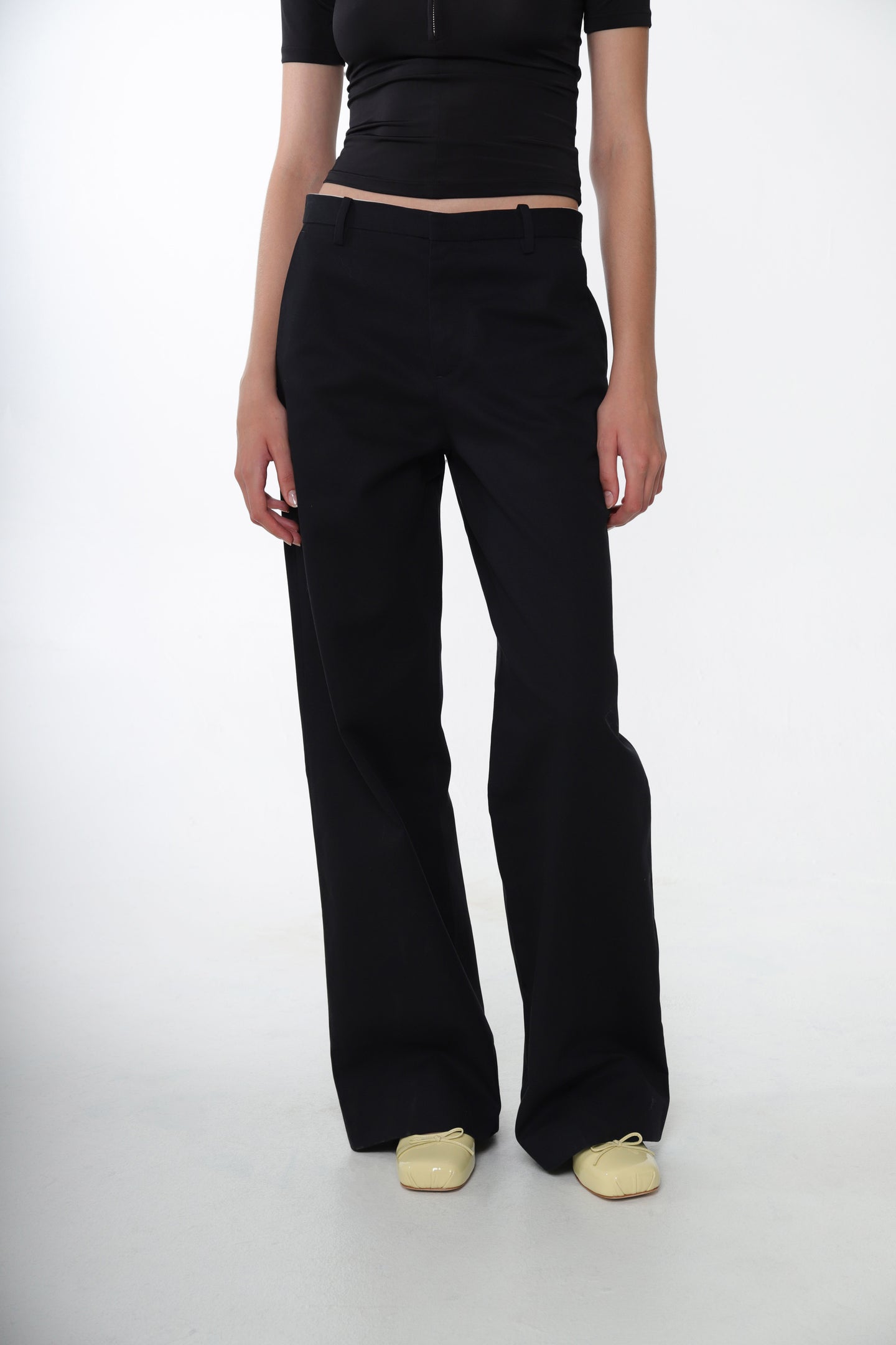 GLASS PANT IN BLACK