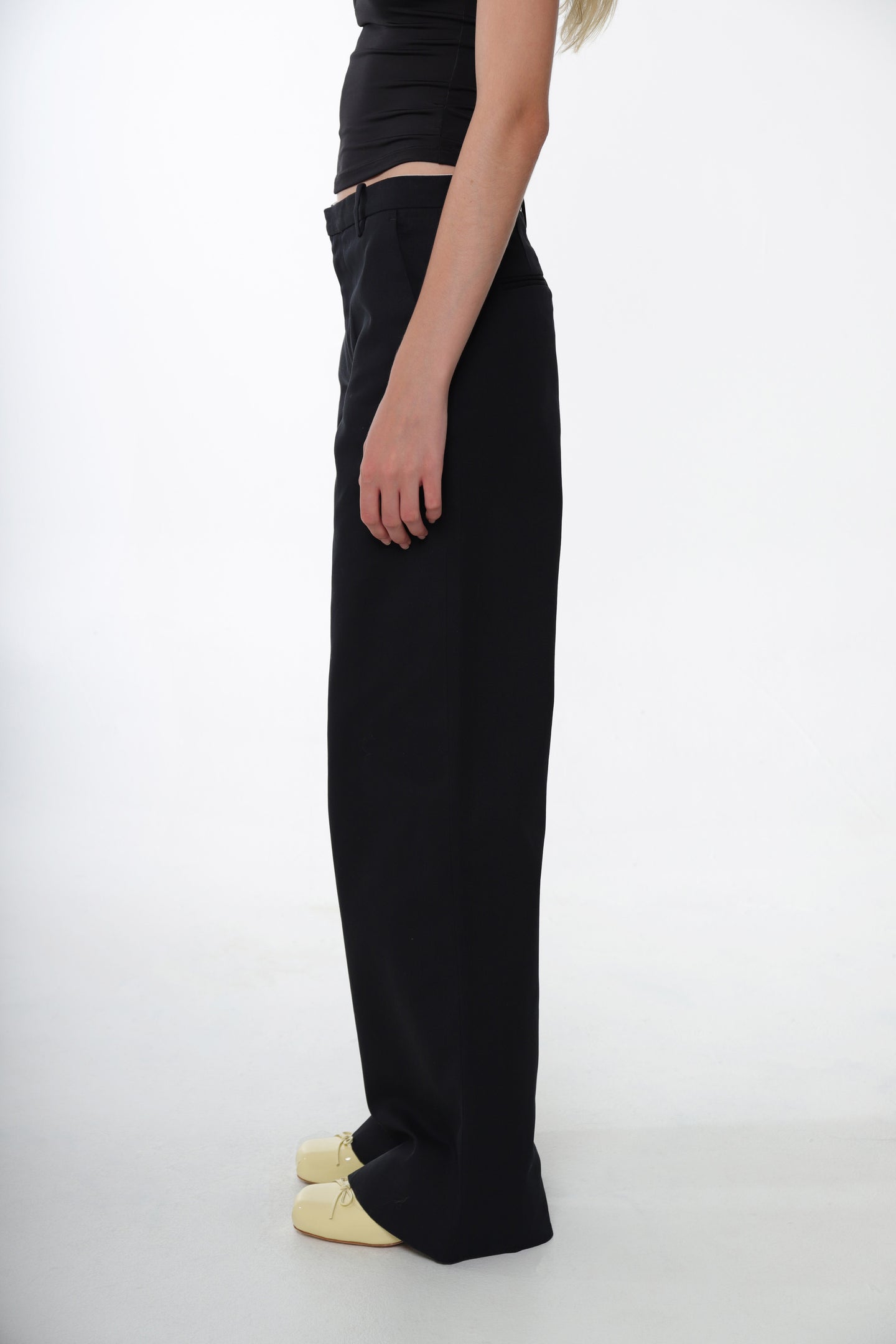 GLASS PANT IN BLACK