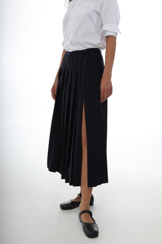 PRIVATE SKORT IN NAVY