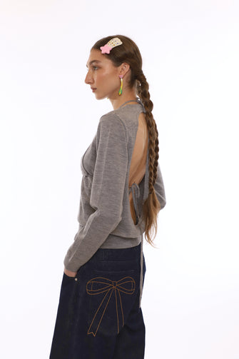 MAISY SWEATER IN HEATHER GREY