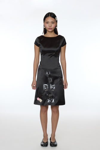 KEEPS SKIRT IN BLACK SATIN