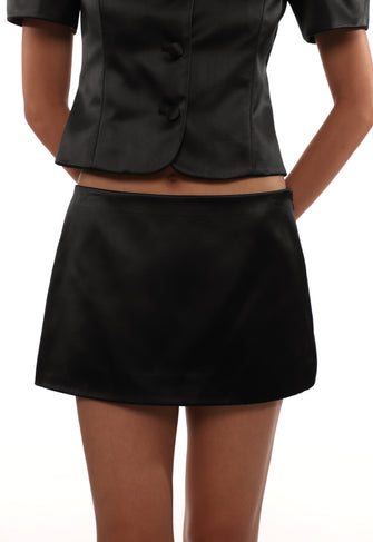 JUICE SKIRT IN BLACK SATIN