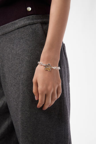 STAR CHARM BRACELET IN MATTE SILVER