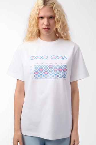 CALENDAR BOXY TEE IN WHITE