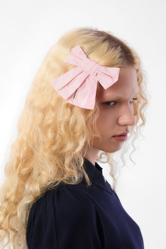 FRIEND BOW CLIP