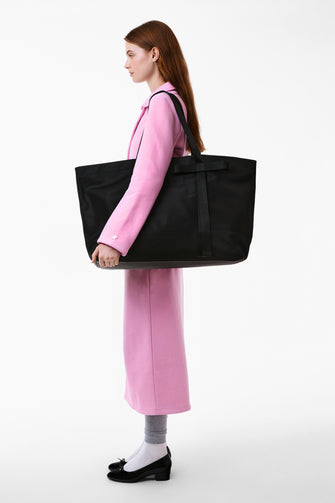 JUMBO TOTE IN BLACK