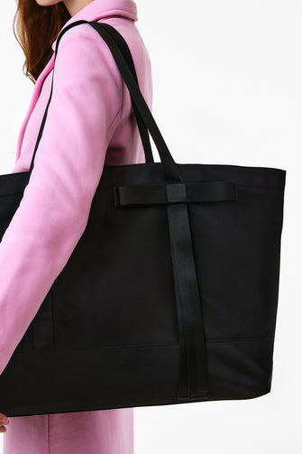 JUMBO TOTE IN BLACK