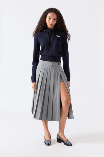 SHELTIE SWEATER IN NAVY