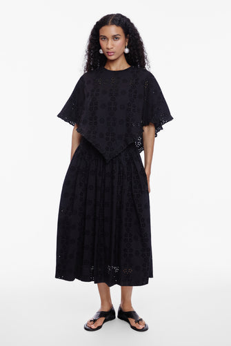SOBA PONCHO IN BLACK EYELET