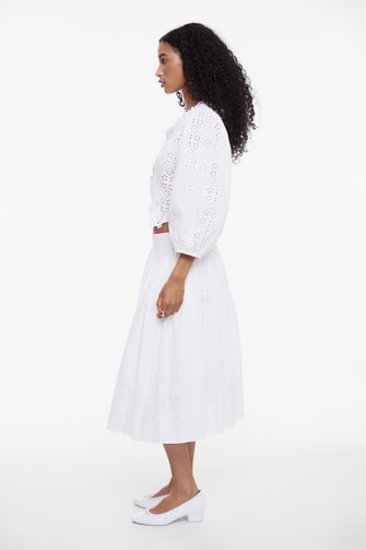PALISADE TOP IN WHITE EYELET