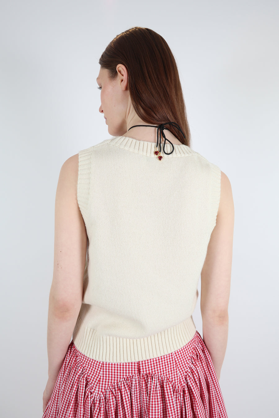 ZOOMIES SWEATER VEST IN CREAM