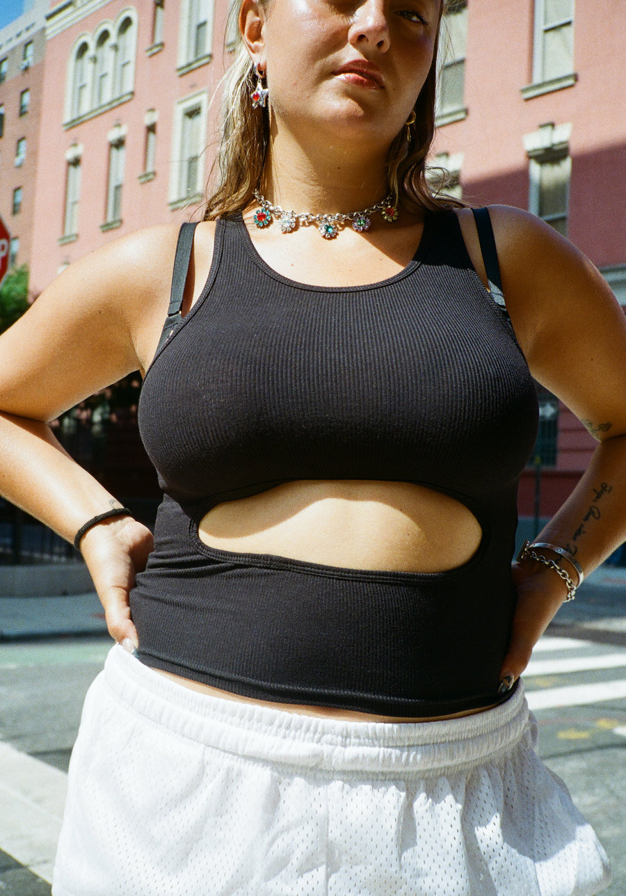 Riblet Tank in Noir