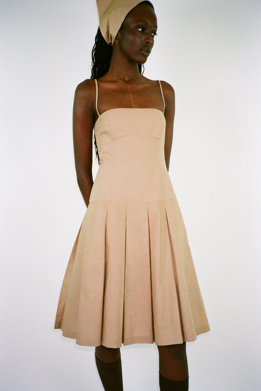 ROO DRESS IN TAUPE