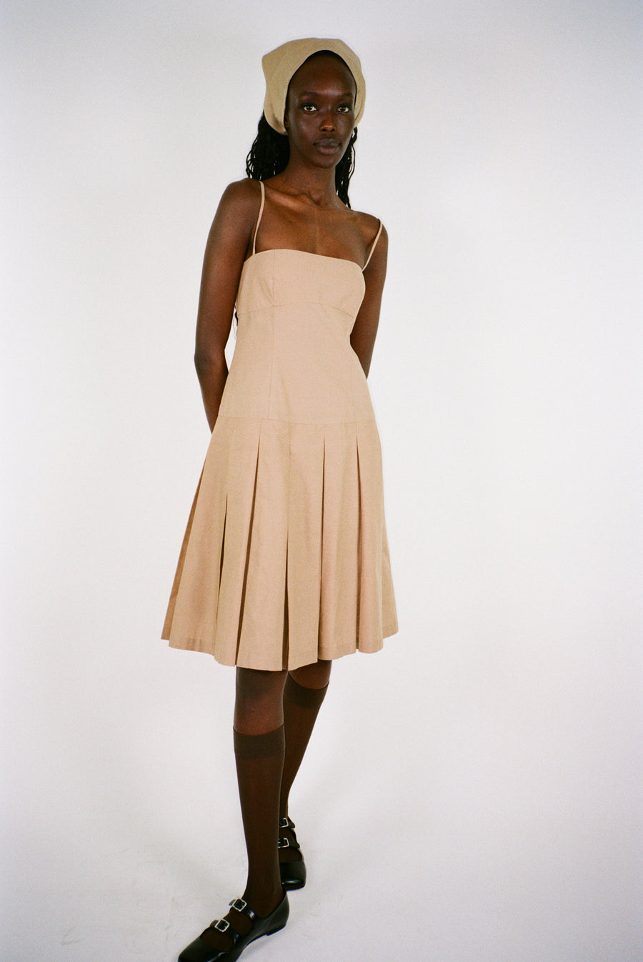 ROO DRESS IN TAUPE